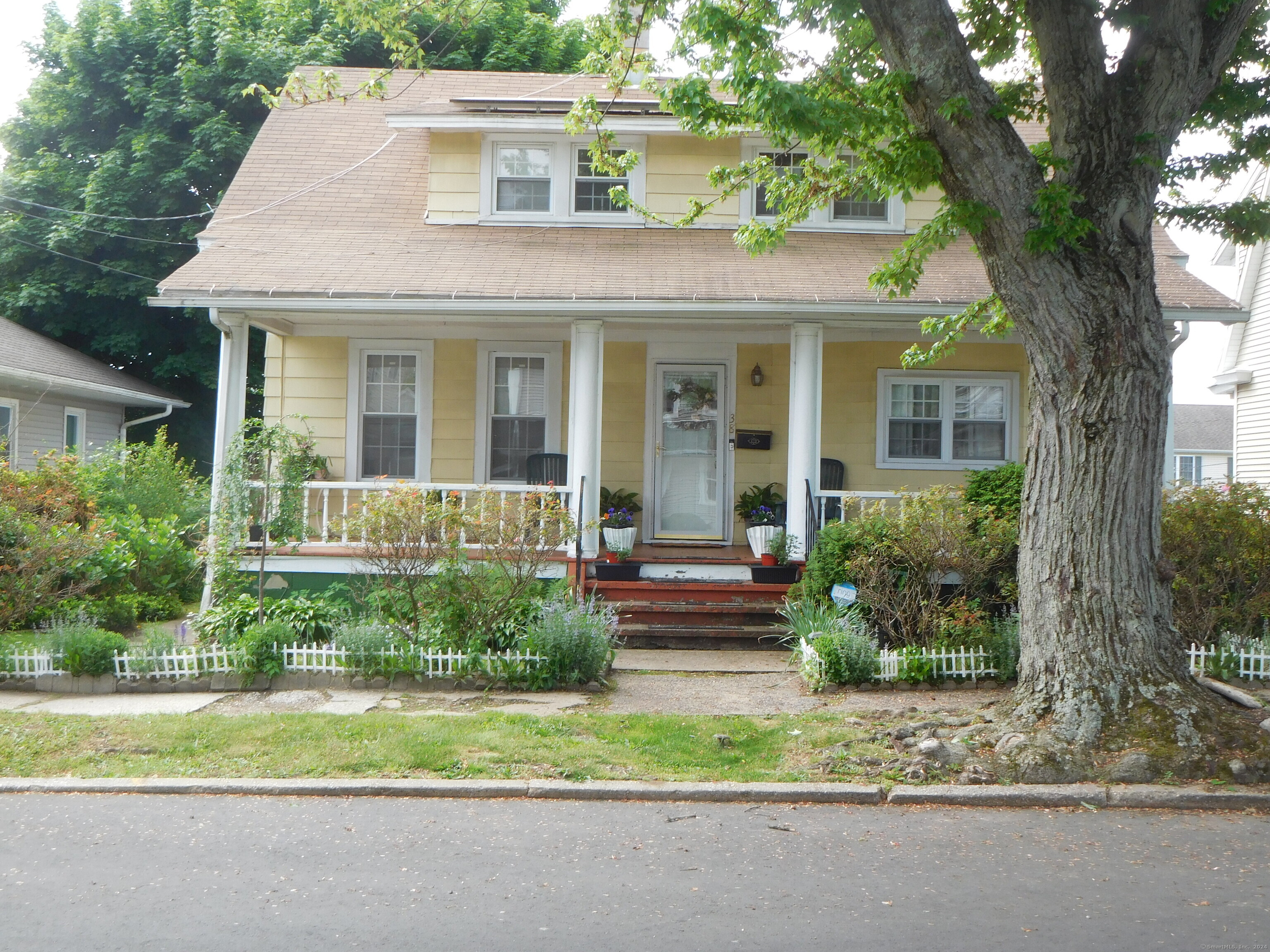38 Higgins Avenue Bridgeport CT 06606