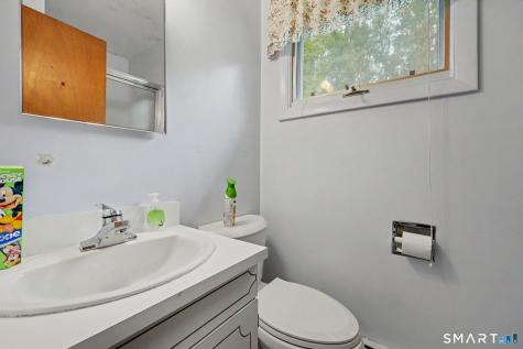 41 Woodlawn Road Monroe CT 06468