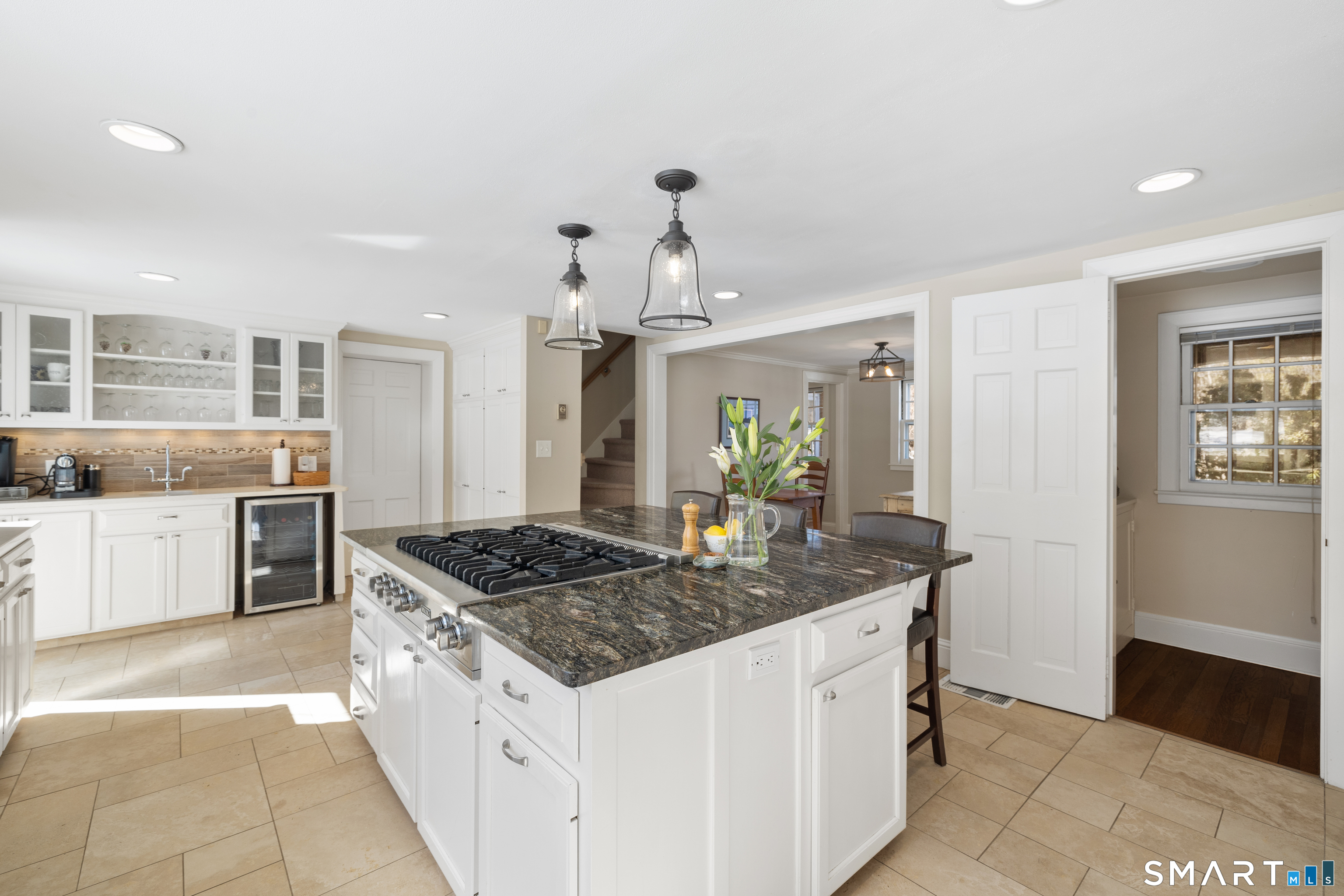 75 Bloomfield Avenue West Hartford CT 06105