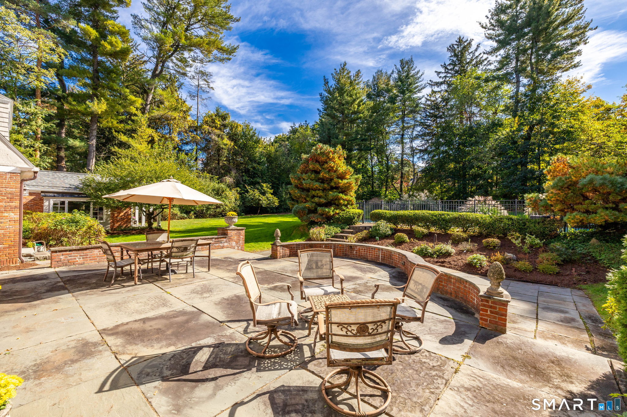 75 Bloomfield Avenue West Hartford CT 06105