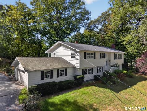 35 Inchcliffe Drive Ledyard CT 06335
