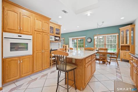 35 Gilbert Lane South Windsor CT 06074
