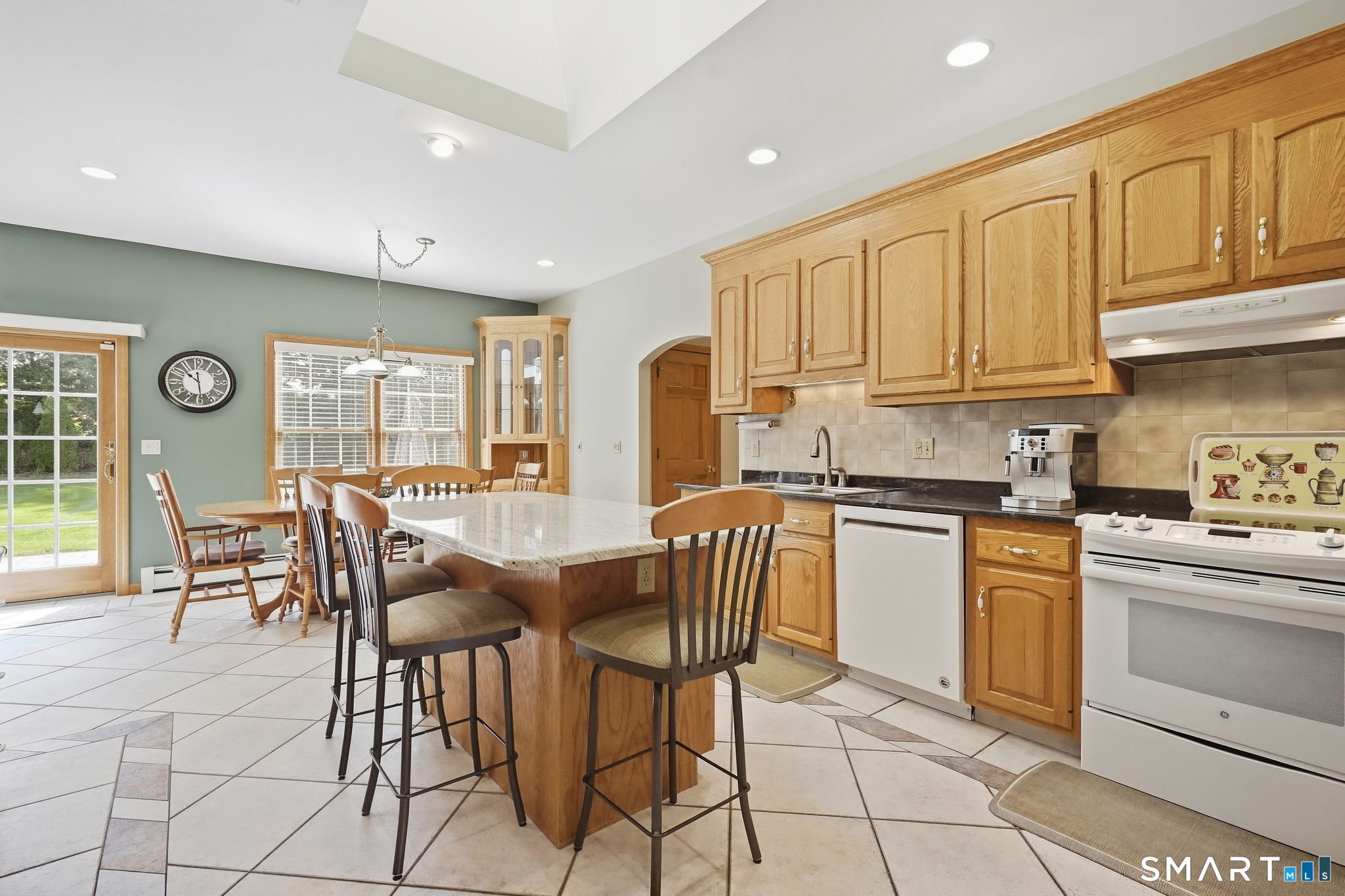 35 Gilbert Lane South Windsor CT 06074