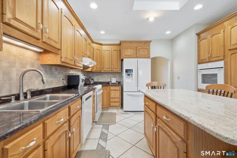 35 Gilbert Lane South Windsor CT 06074