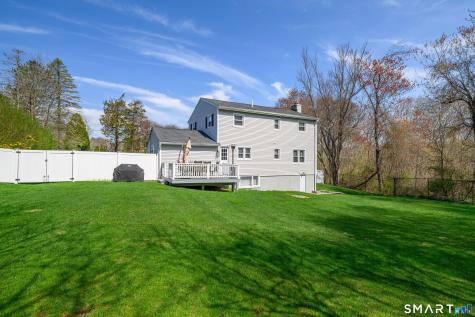 23 Possum Drive New Fairfield CT 06812