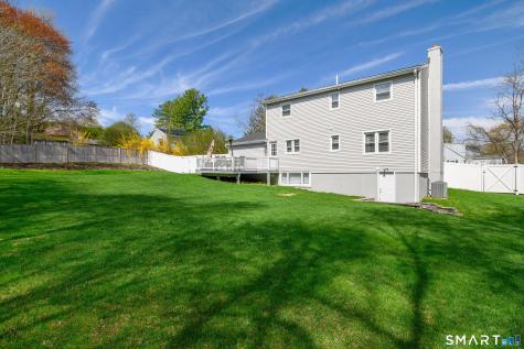 23 Possum Drive New Fairfield CT 06812