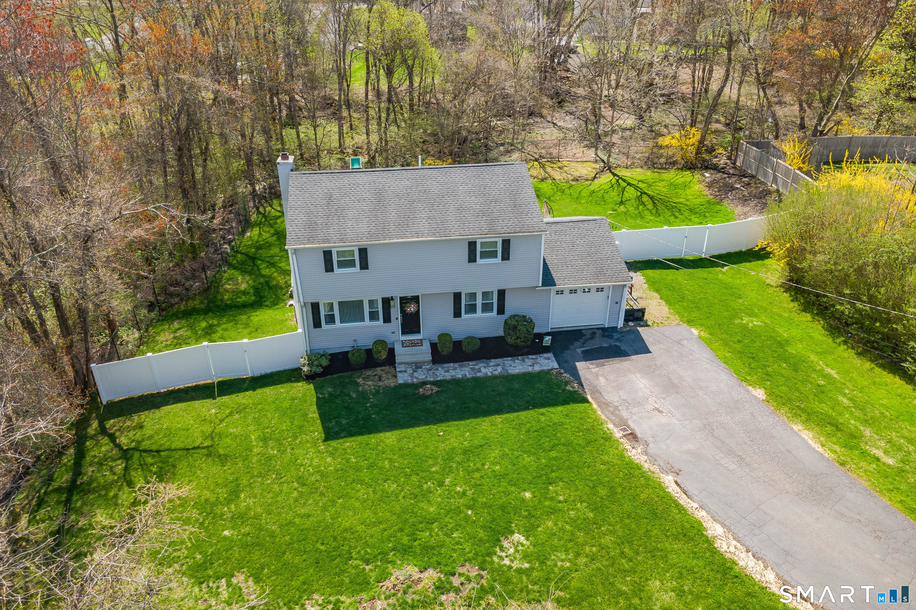23 Possum Drive New Fairfield CT 06812