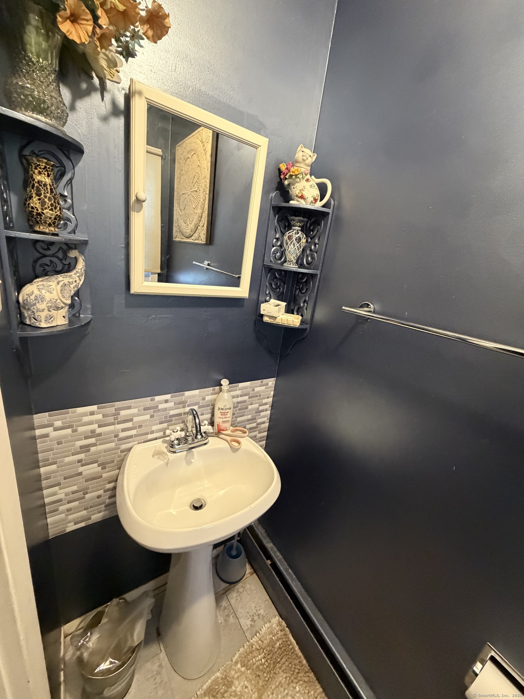 12 Garrison Terrace Bloomfield CT 06002