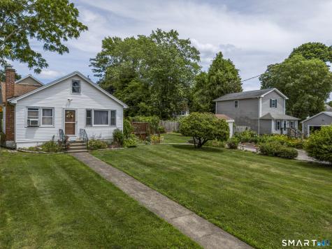 58 Vivian Street Waterford CT 06385