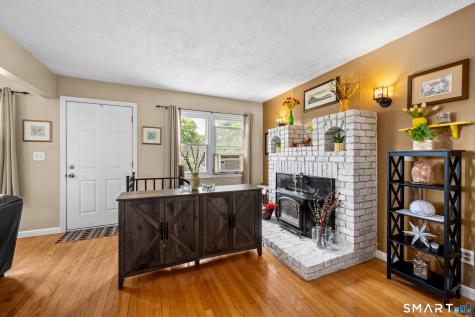 58 Vivian Street Waterford CT 06385