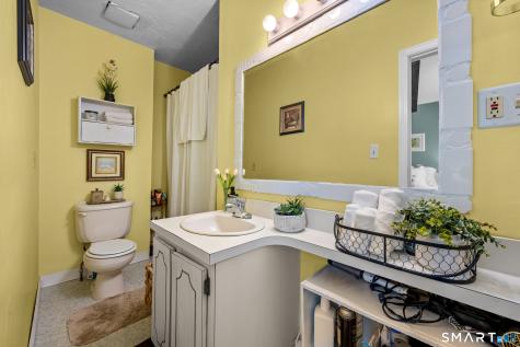 58 Vivian Street Waterford CT 06385