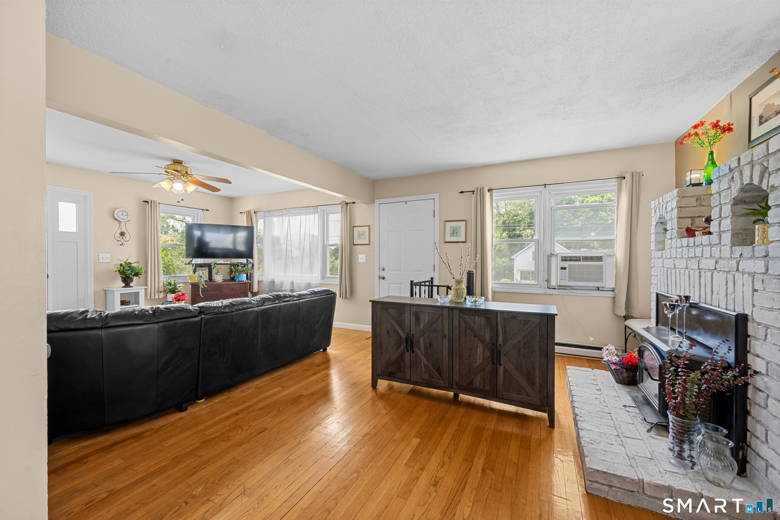 58 Vivian Street Waterford CT 06385