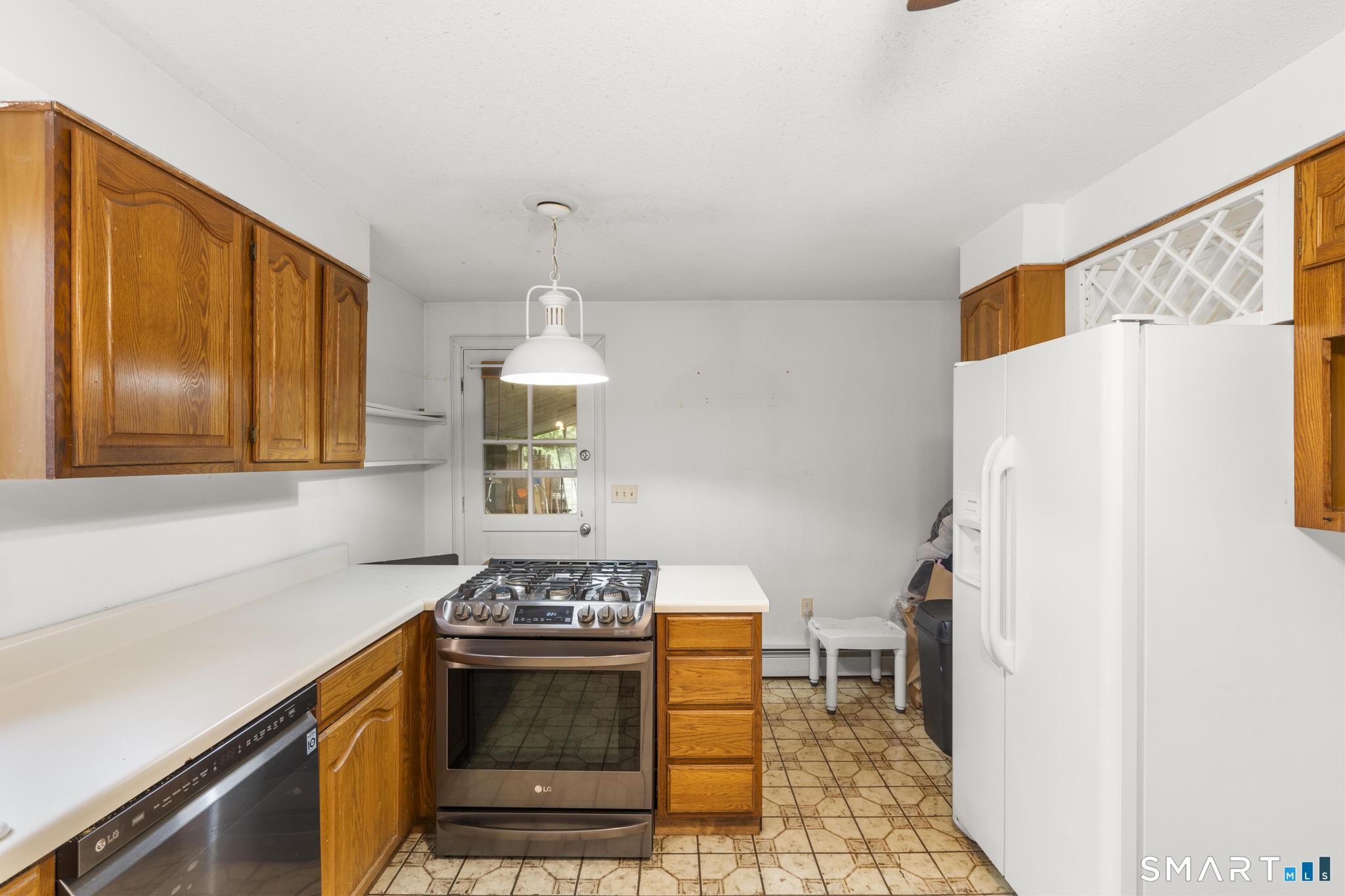 537 George Washington Road Enfield CT 06082