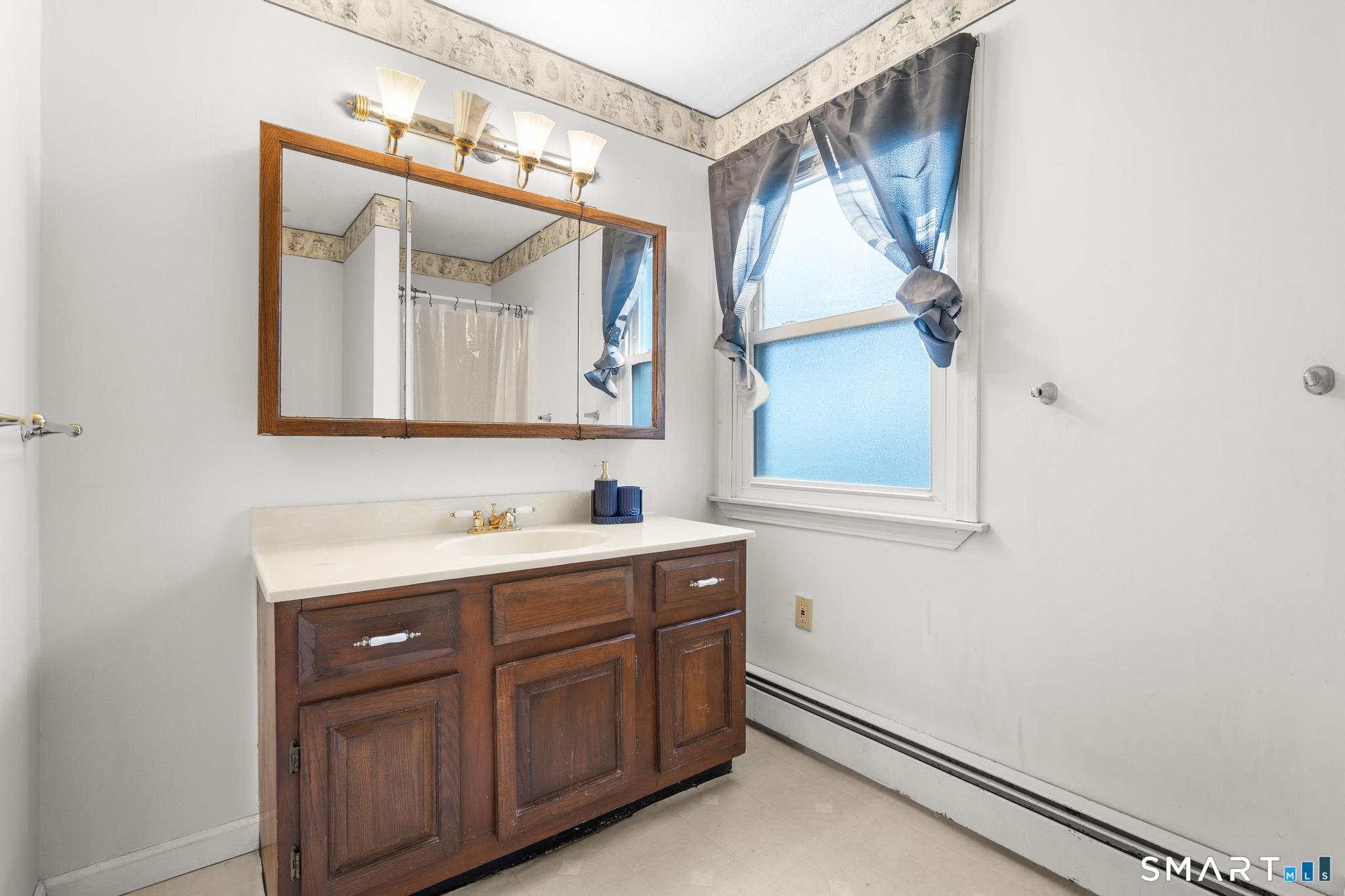 537 George Washington Road Enfield CT 06082