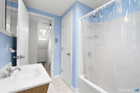 537 George Washington Road Enfield CT 06082