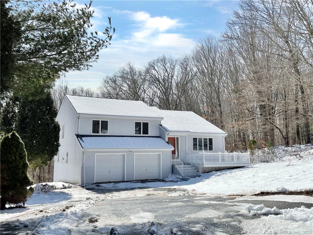 11 Meadowview Lane Norwich CT 06360