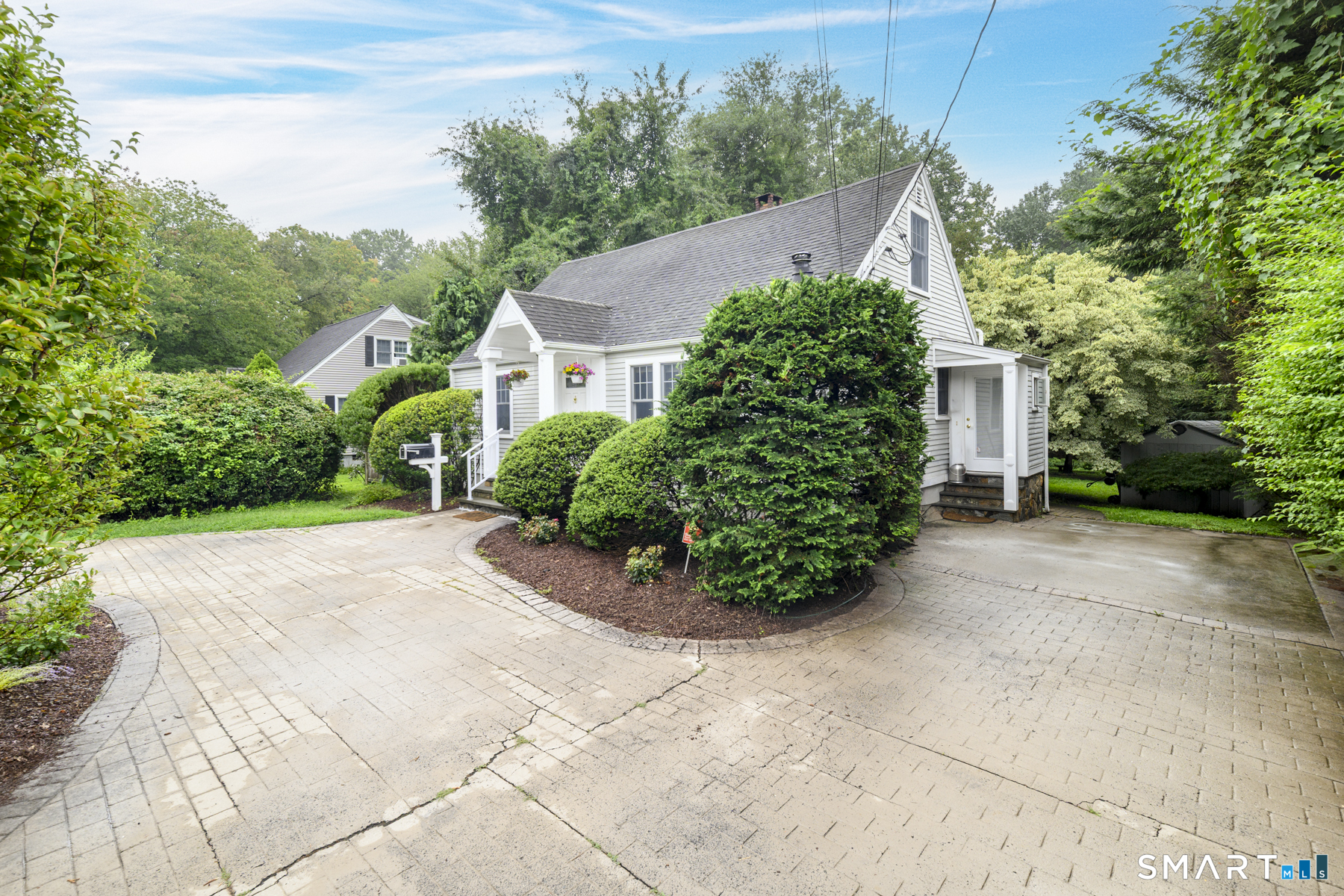 271 Jeniford Road Fairfield CT 06824