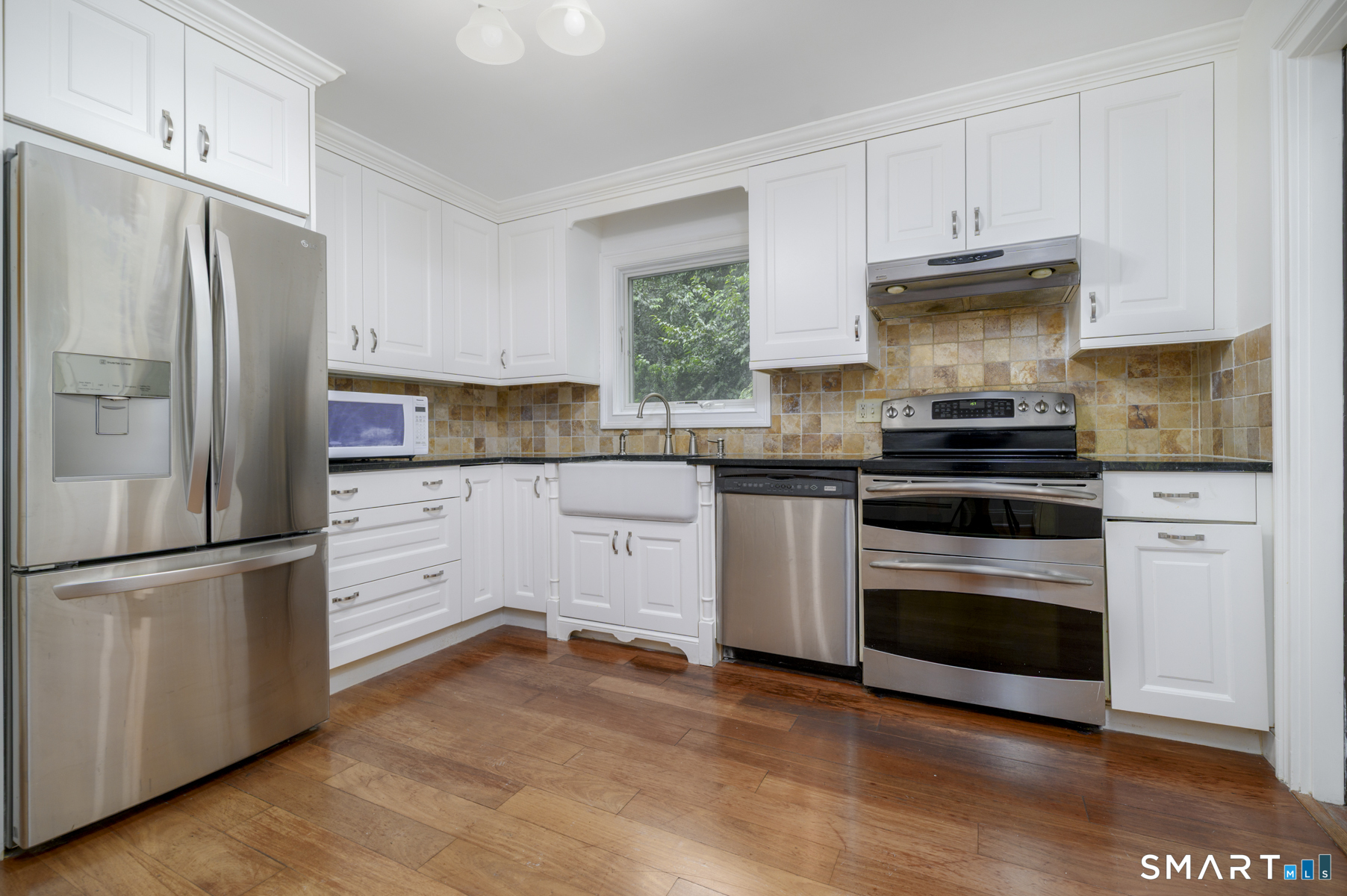 271 Jeniford Road Fairfield CT 06824
