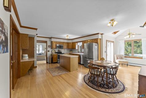 45 Michael Lane Naugatuck CT 06770