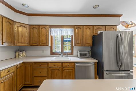 45 Michael Lane Naugatuck CT 06770
