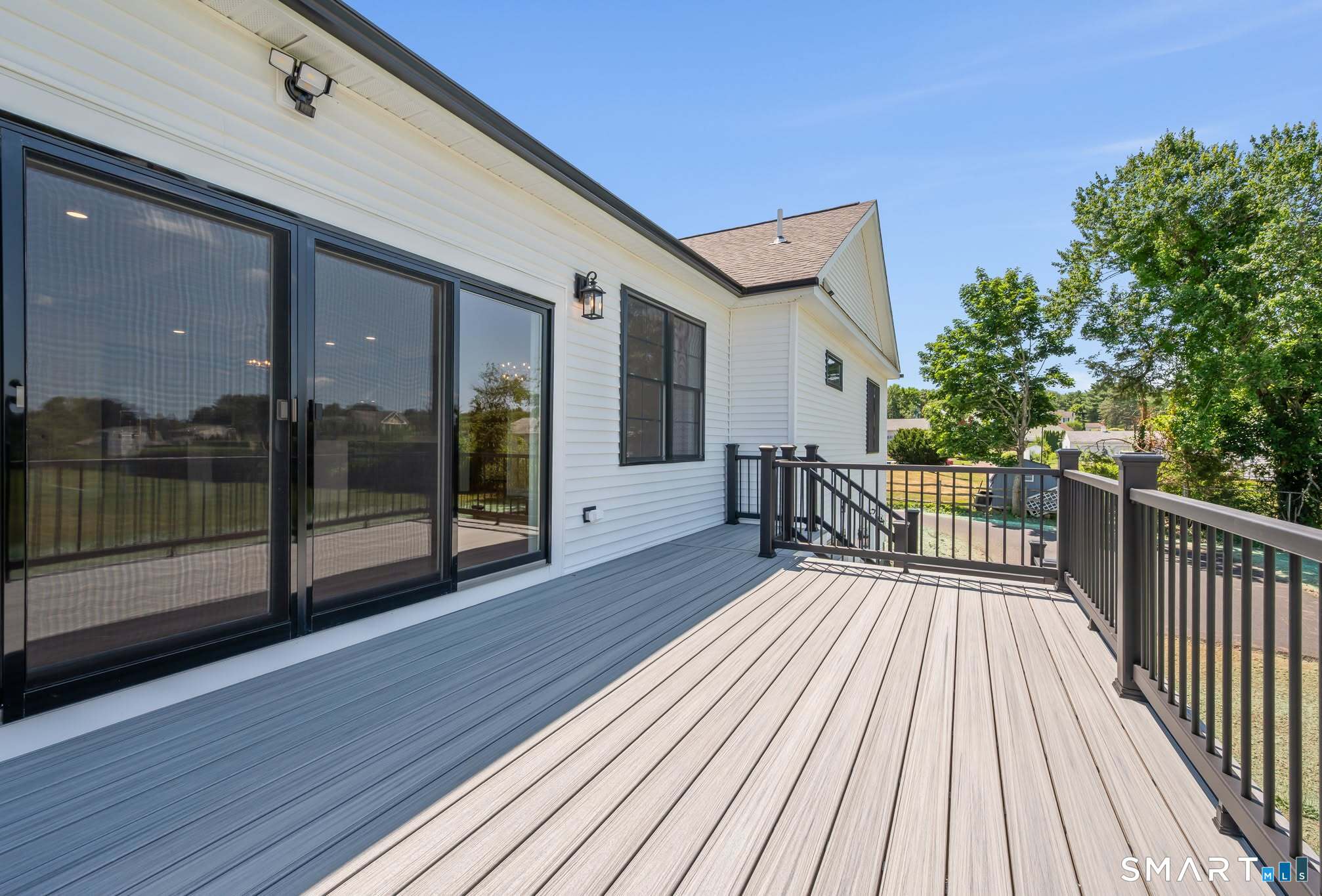 300 Gardner Street Manchester CT 06040