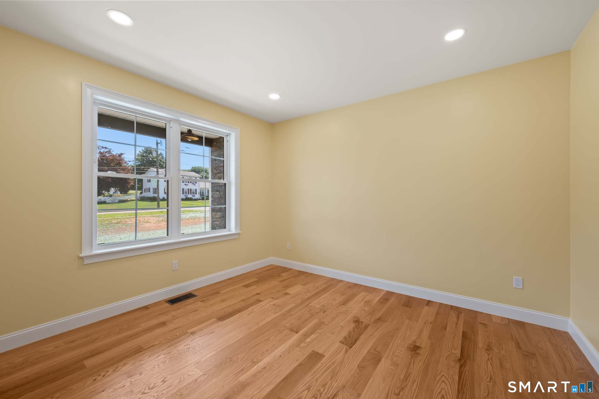 300 Gardner Street Manchester CT 06040