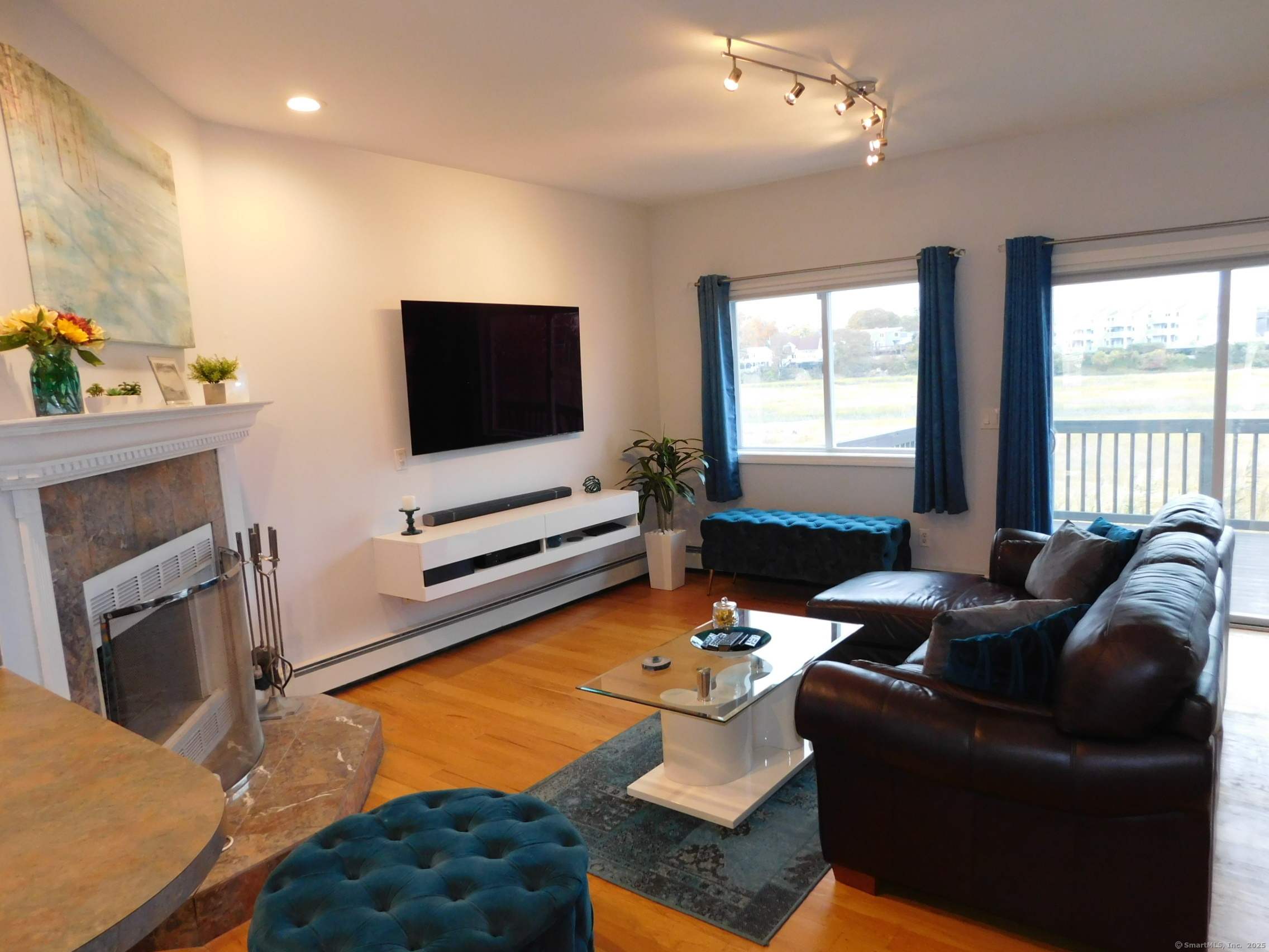 51 1ST Avenue East Haven CT 06512