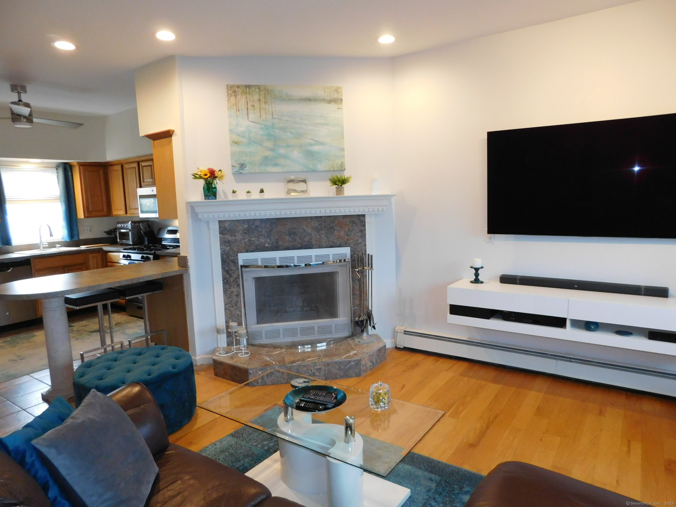 51 1ST Avenue East Haven CT 06512