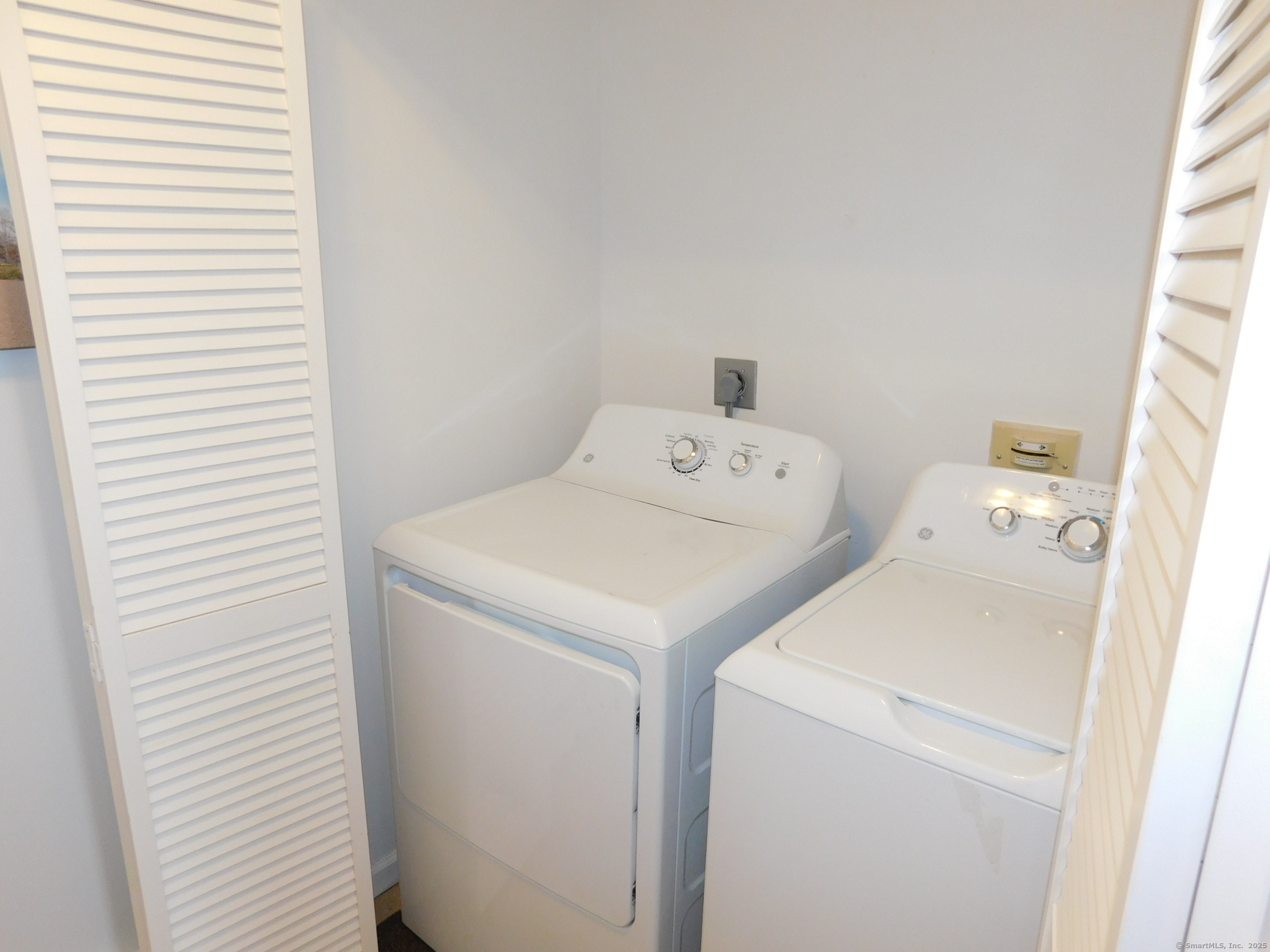 51 1ST Avenue East Haven CT 06512