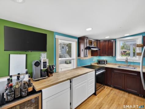 13 Oak Street Groton CT 06340