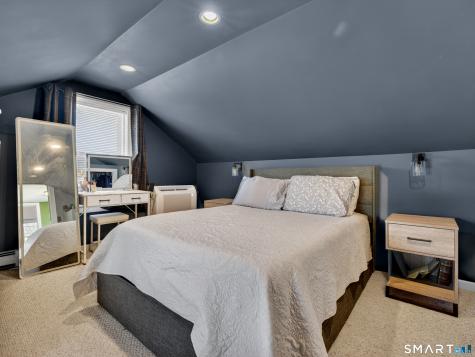13 Oak Street Groton CT 06340