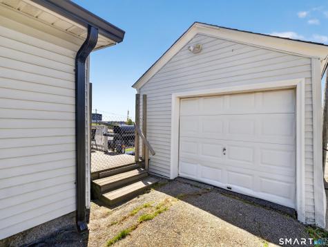 13 Oak Street Groton CT 06340
