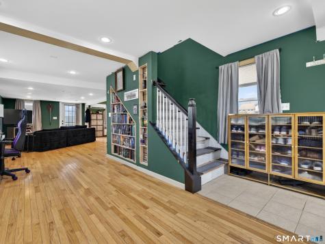 13 Oak Street Groton CT 06340
