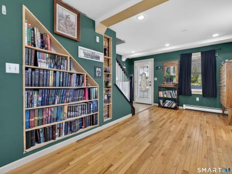 13 Oak Street Groton CT 06340