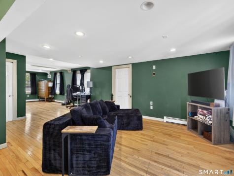 13 Oak Street Groton CT 06340