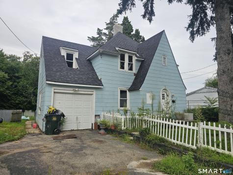 377 Jefferson Avenue New London CT 06320