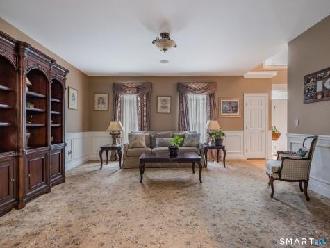 9 Pierpont Court North Haven CT 06473