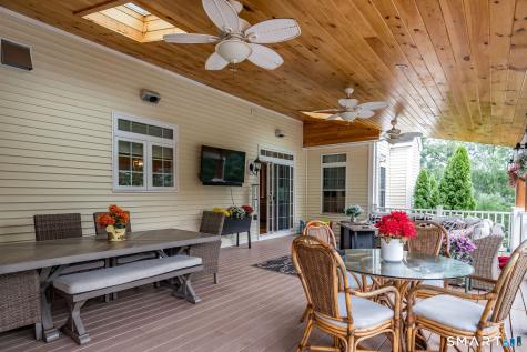 9 Pierpont Court North Haven CT 06473