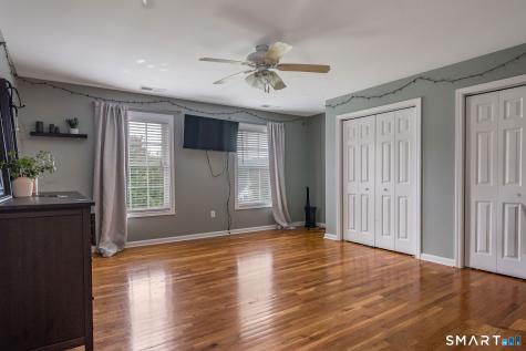 9 Pierpont Court North Haven CT 06473