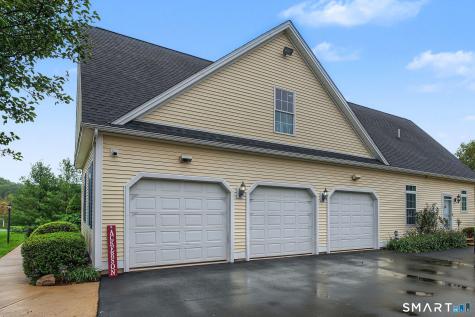 9 Pierpont Court North Haven CT 06473