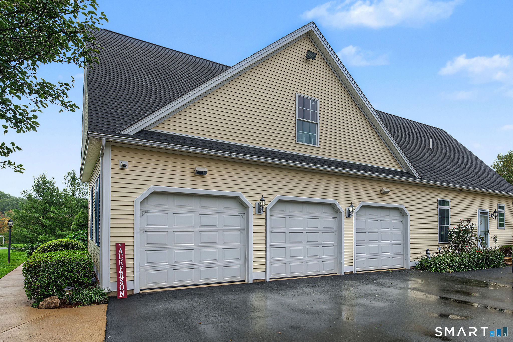 9 Pierpont Court North Haven CT 06473