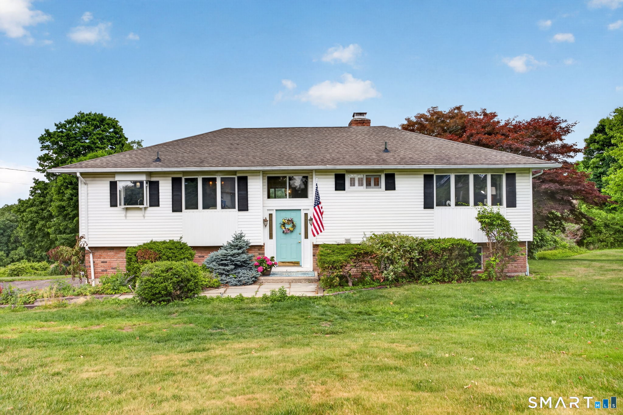 14 Whippoorwill Hill Road Newtown CT 06470