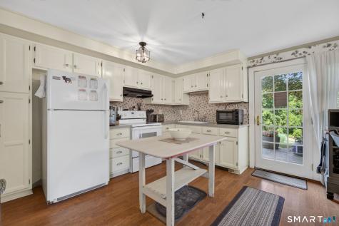 14 Whippoorwill Hill Road Newtown CT 06470