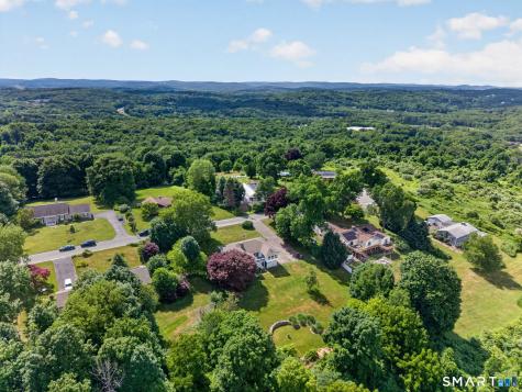 14 Whippoorwill Hill Road Newtown CT 06470