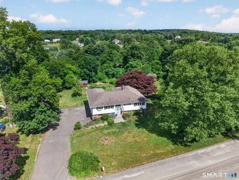 14 Whippoorwill Hill Road Newtown CT 06470