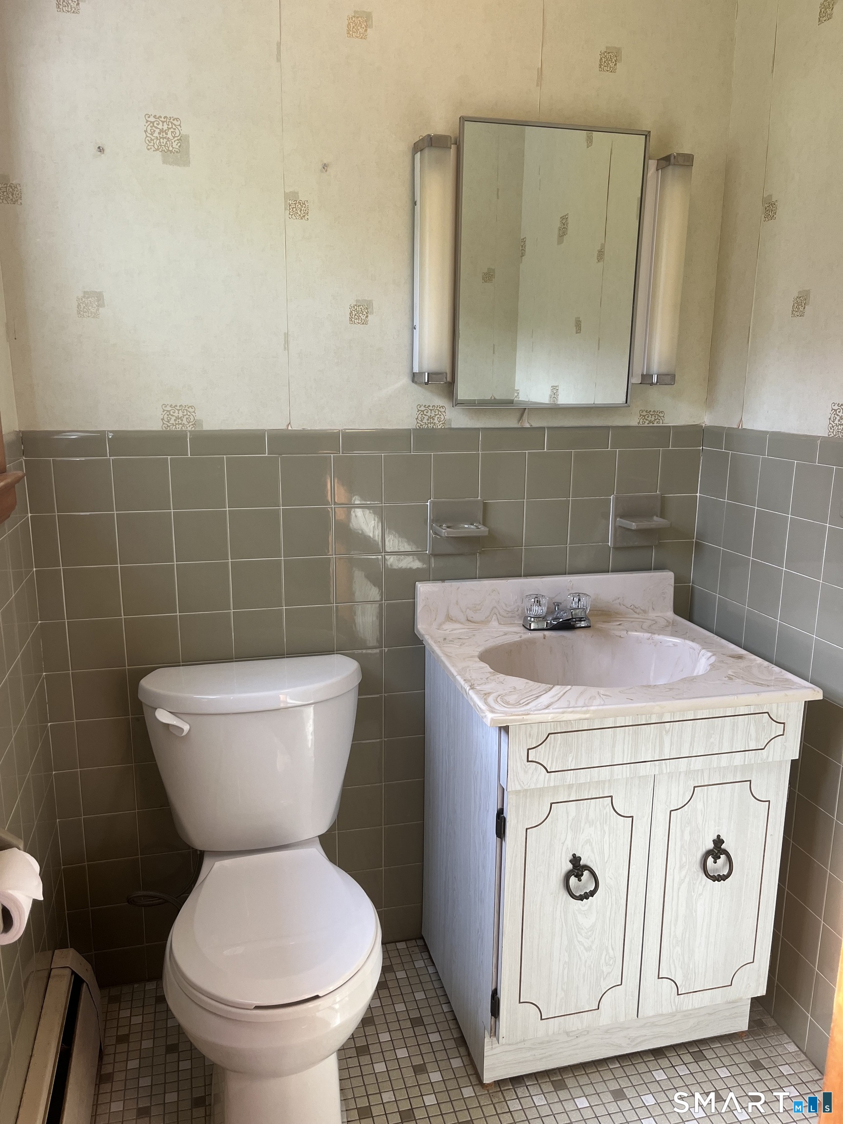 14 Condon Drive Ansonia CT 06401