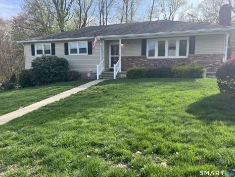 14 Condon Drive Ansonia CT 06401