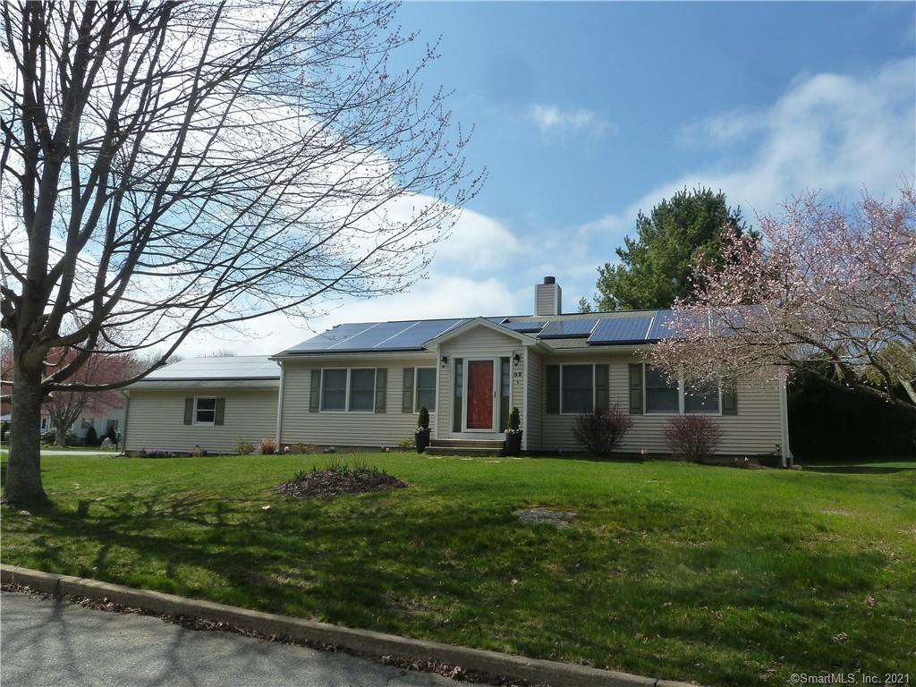 52 Hickory Lane Waterford CT 06385