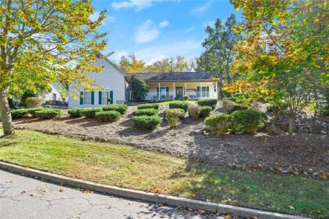 21 Geraldine Drive Naugatuck CT 06770
