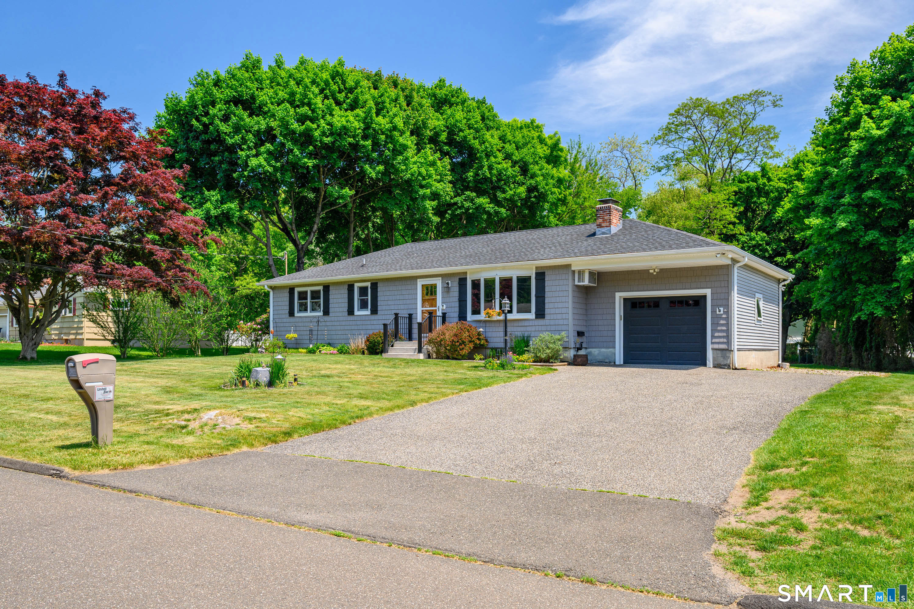 13 Valley Stream Drive Danbury CT 06811
